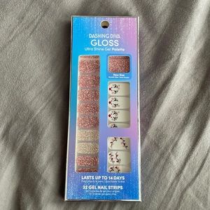 NWT Dashing Diva Gloss Gel Manicure Strips